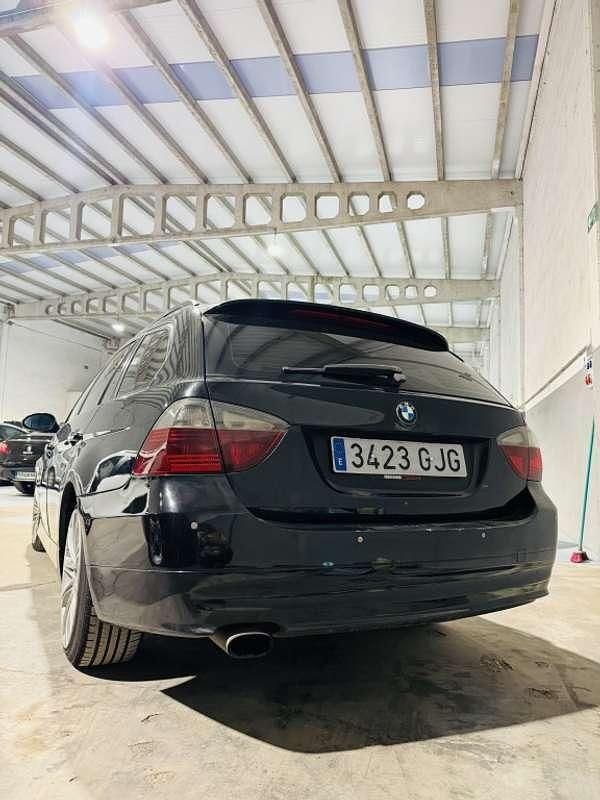 Usado BMW 320 Comfort Edition 177 HP (130 kW) 2008 Preto Carrinha