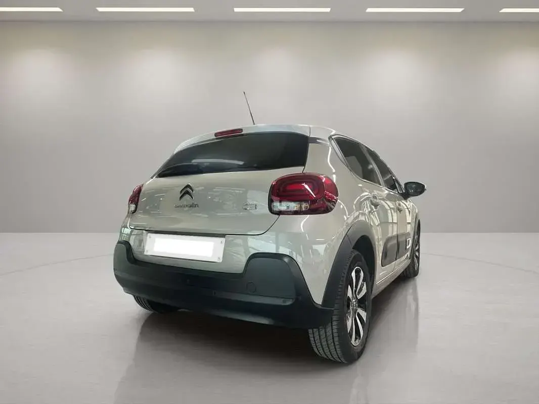 Usado Citroën C3 Feel 83 CV (61 kW) 2022 Gris Utilitario