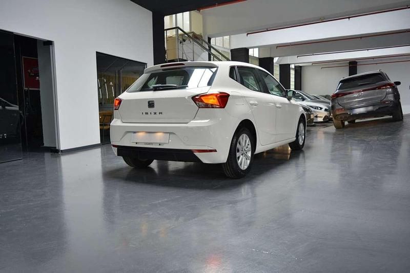 Usado Seat Ibiza Style 80 CV (58 kW) 2021 Blanco Berlina