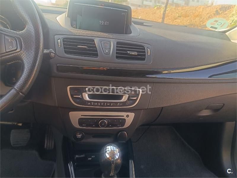 Negro Usado 2014 Renault Mégane III Bose Edition Berlina | 8800 € (Precio justo) - Imagen 1/3