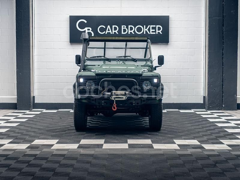 Usado Land Rover Defender 122 HP (89 kW) 2011 Verde SUV