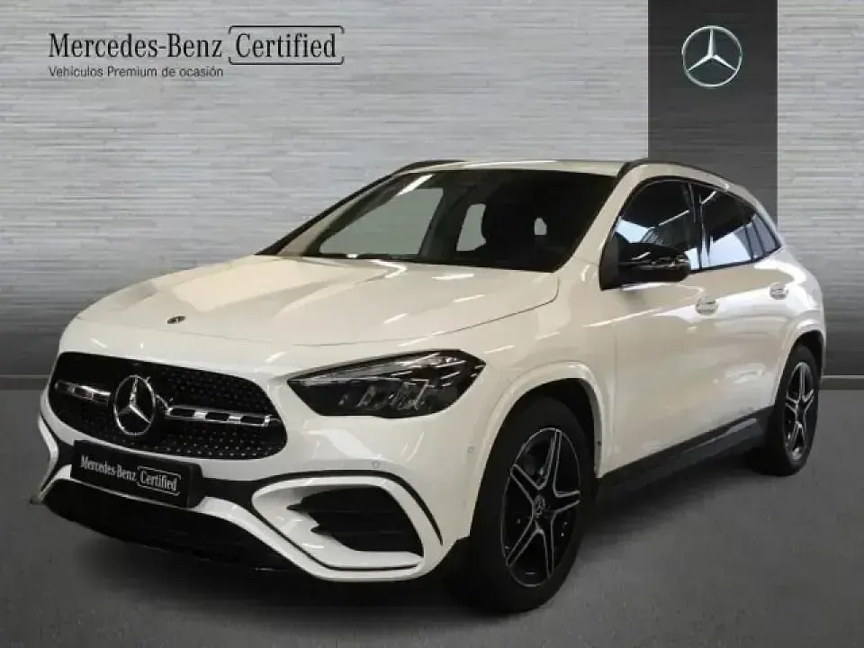 Usado Mercedes GLA200 AMG line 150 CV (110 kW) 2024 SUV