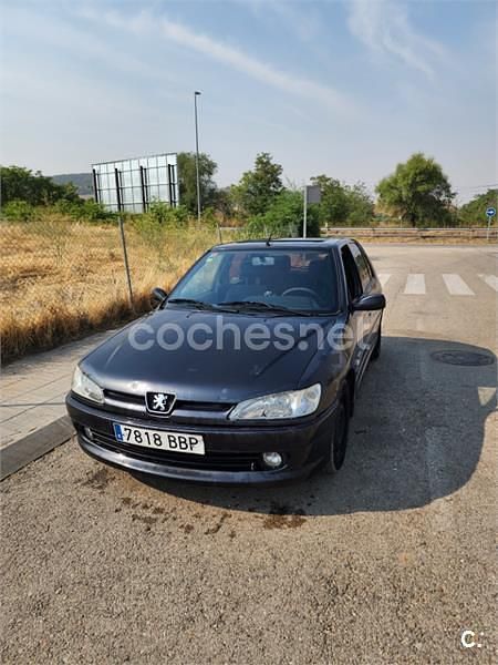 Negro Usado 2000 Peugeot 306 Style Berlina | 1100 € (Precio justo) - Imagen 1/4