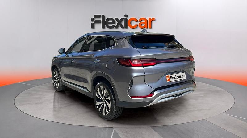 Usado BYD Seal U Boost 218 CV (160 kW) 2025 Gris SUV