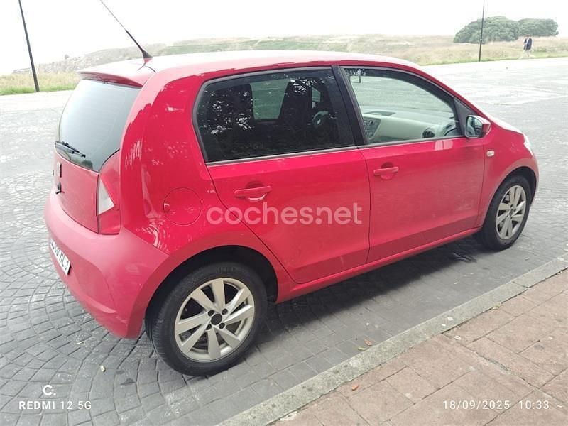 Usado Seat Mii 75 CV (55 kW) 2012 Rojo Utilitario