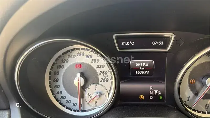 Usado Mercedes GLA200 Style 136 CV (100 kW) 2015 Blanco SUV