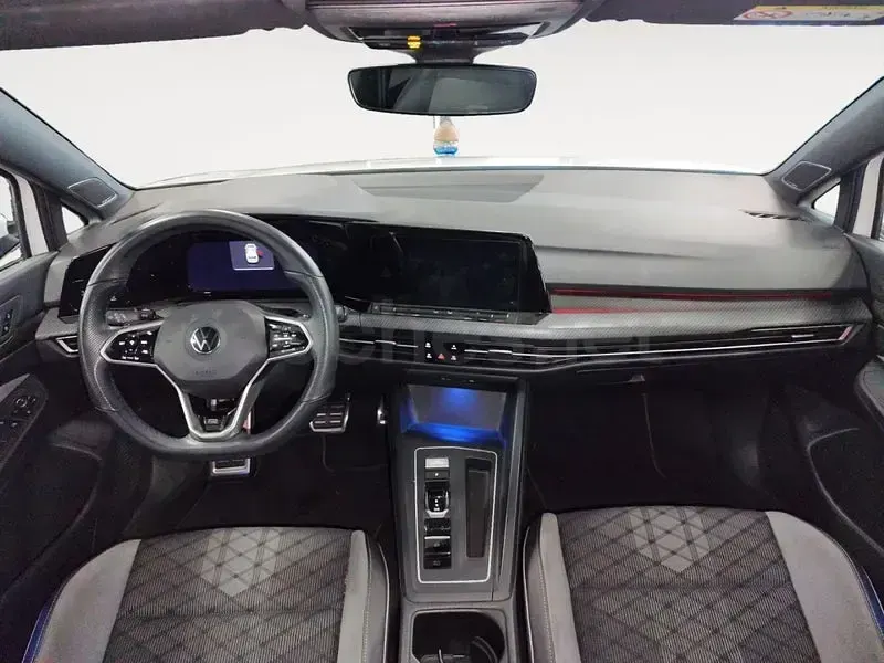 Usado VW Golf VII R-line 150 CV (110 kW) 2021 Blanco Utilitario