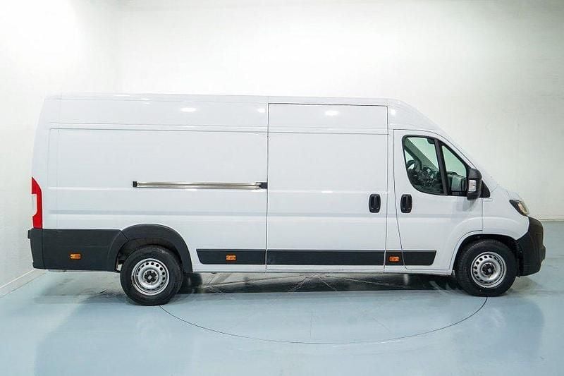Usado Fiat Ducato 140 CV (102 kW) 2024 Blanco Van