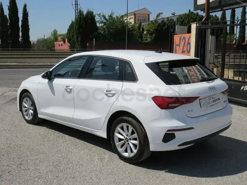 Usado Audi A3 Advanced Plus 116 CV (85 kW) 2022 Blanco Berlina