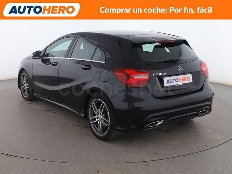 Usado Mercedes A200 136 CV (100 kW) 2017 Negro Utilitario