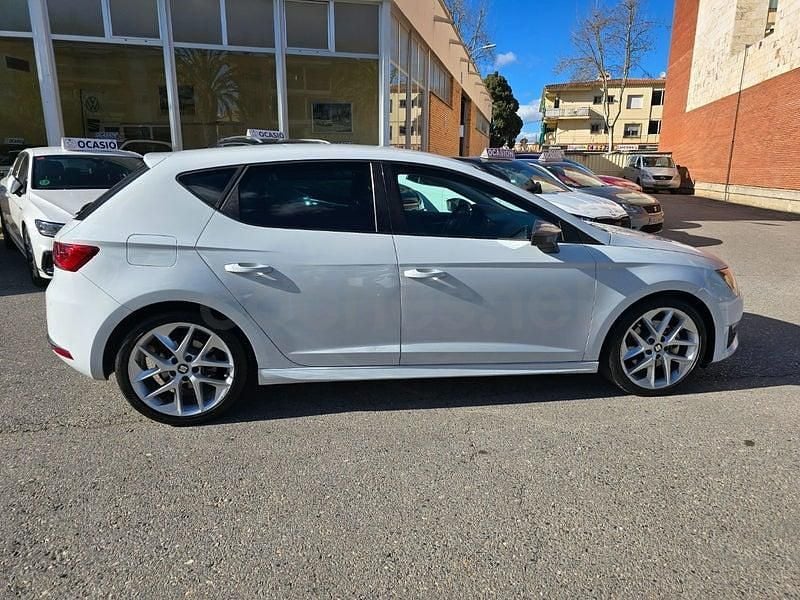 Usado Seat Leon FR 184 CV (135 kW) 2016 Blanco Berlina