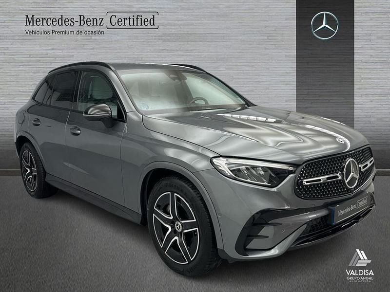 Usado Mercedes GLC220 AMG line 197 CV (144 kW) 2023 Gris / plateado SUV