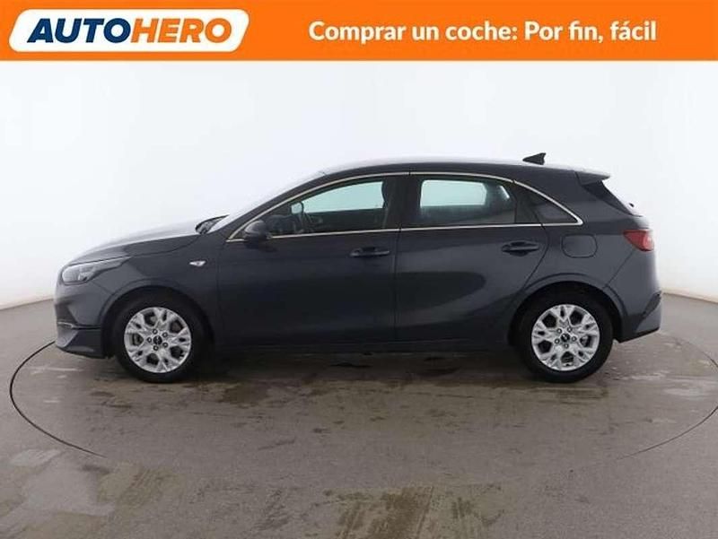 Usado Kia Ceed 120 CV (88 kW) 2023 Gris Utilitario