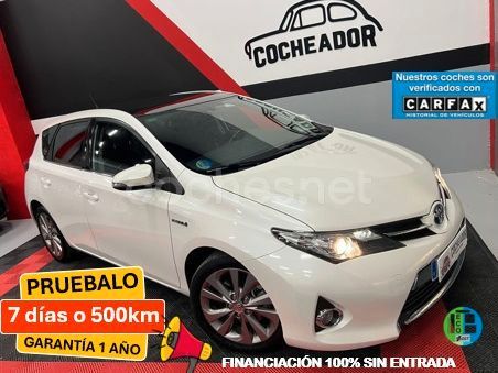 Blanco Usado 2014 Toyota Auris Hybrid Active Berlina | 13.499 € (Un poco caro) - Imagen 1/3