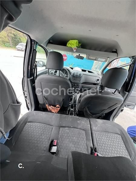 Usado Dacia Dokker Stepway 90 HP (66 kW) 2015 Azul Monovolume