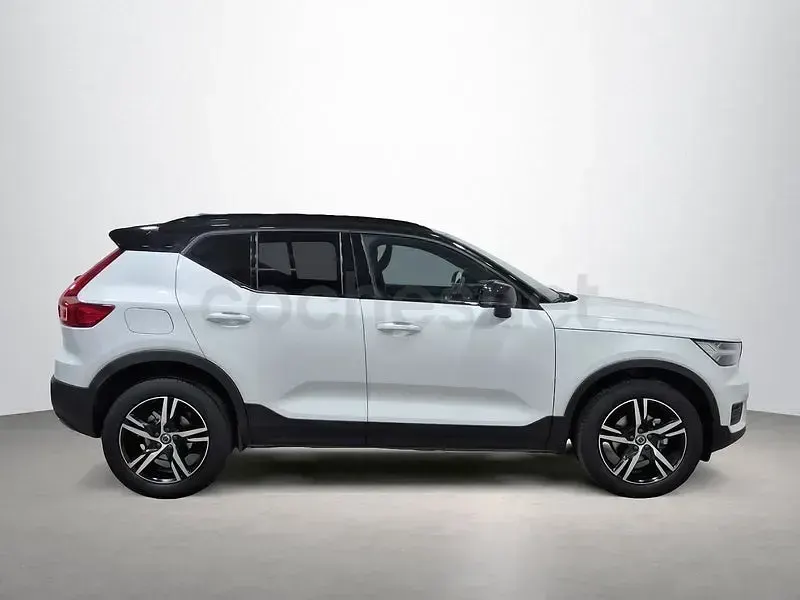 Usado Volvo XC40 R-Design 156 CV (114 kW) 2019 Blanco SUV