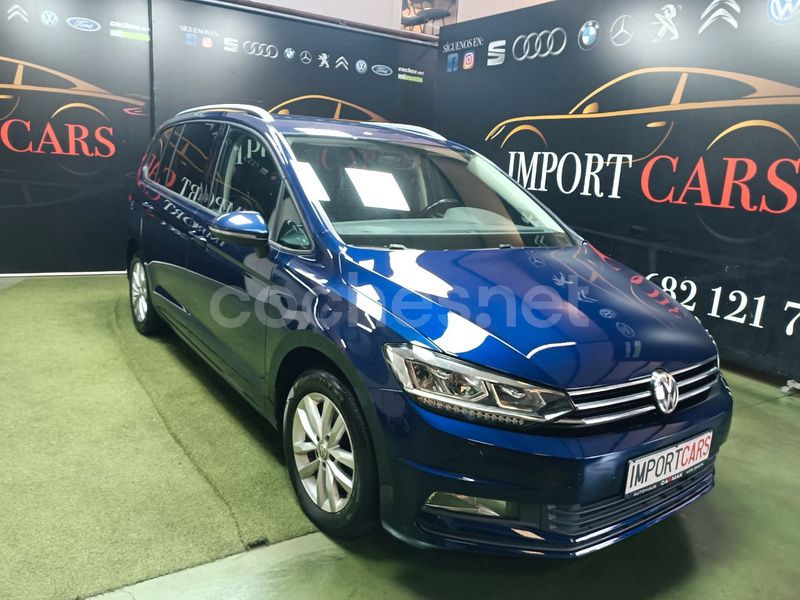 Azul Usado 2016 VW Touran Advance Monovolumen | 17.300 € (Precio justo) - Imagen 1/4