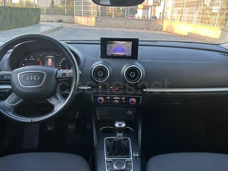 Usado Audi A3 Ambiente 150 CV (110 kW) 2013 Gris / plata Berlina