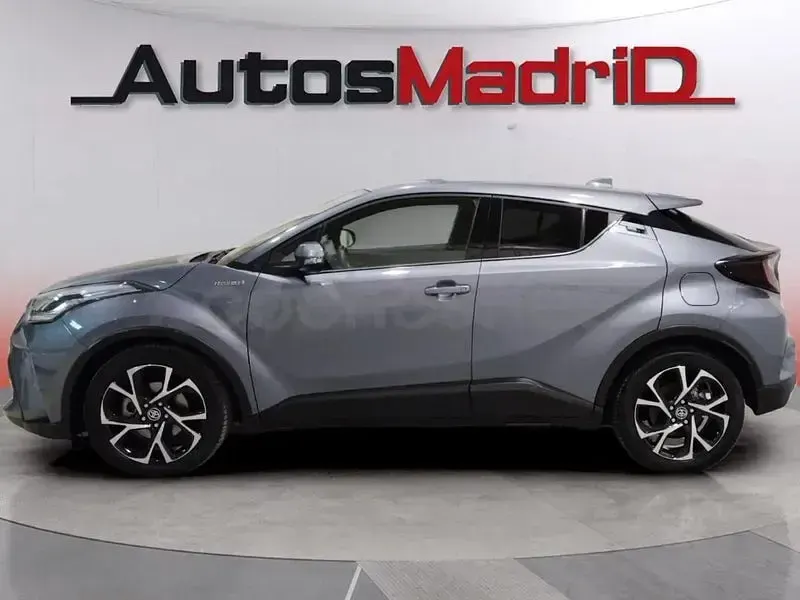 Usado Toyota C-HR Advance 122 CV (89 kW) 2021 Gris / plata SUV