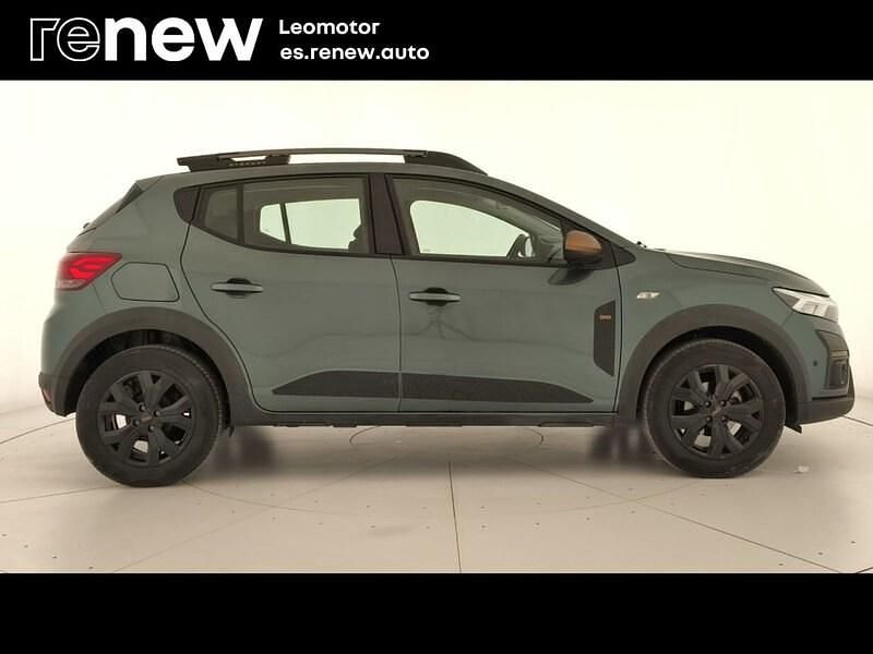 Usado Dacia Sandero Extreme 100 CV (73 kW) 2025 Verde Berlina