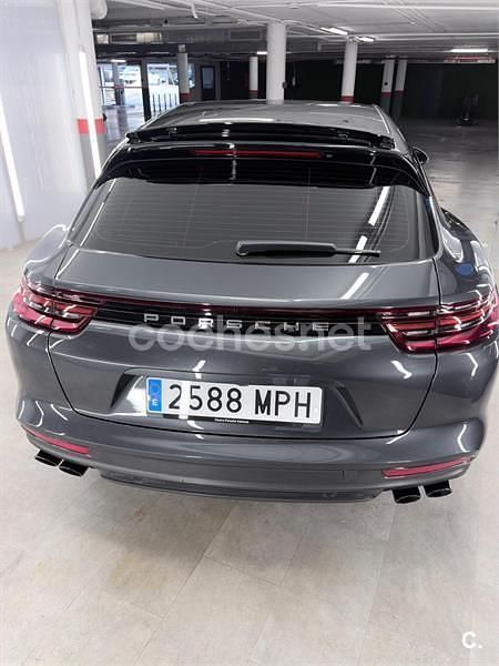Usado Porsche Panamera Sport Turismo 440 CV (323 kW) 2018 Gris / plata Familiar