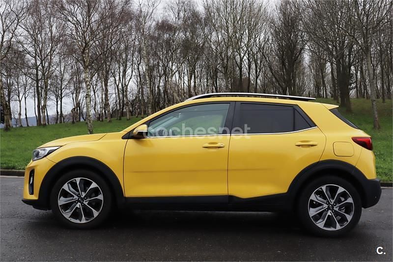 Usado Kia Stonic 110 CV (80 kW) 2017 Amarillo SUV