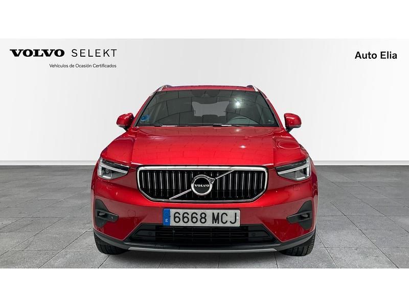 Usado Volvo XC40 Core 211 CV (155 kW) 2022 Rojo SUV