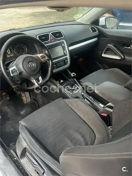 Usado VW Scirocco 140 CV (102 kW) 2012 Blanco Coupe
