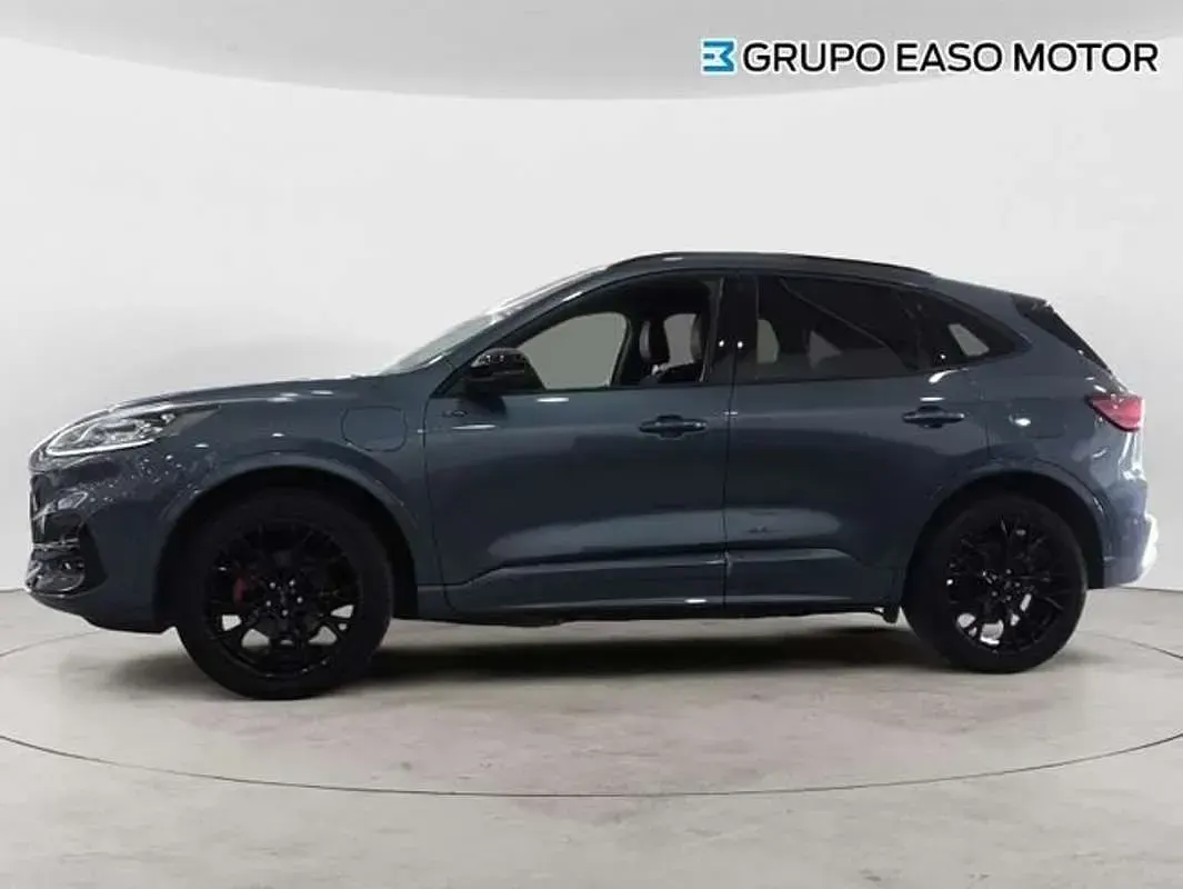 Usado Ford Kuga ST-Line X 243 CV (178 kW) 2024 Azul SUV