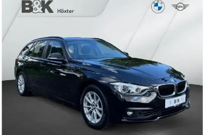 Usado BMW 320 184 CV (135 kW) 2019 Negro metalizado Familiar