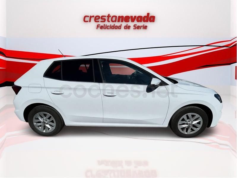 Usado Skoda Fabia Selection 80 CV (58 kW) 2024 Blanco Utilitario