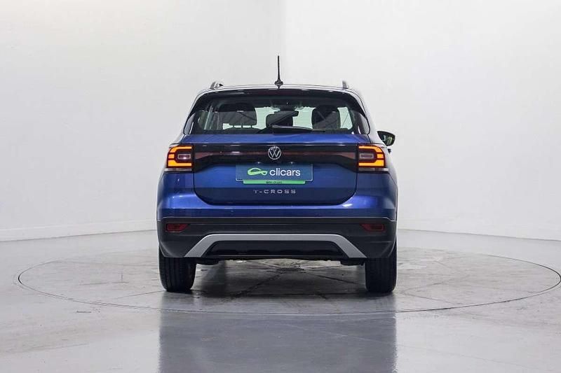 Usado VW T-Cross Sportline 110 CV (80 kW) 2022 Azul SUV