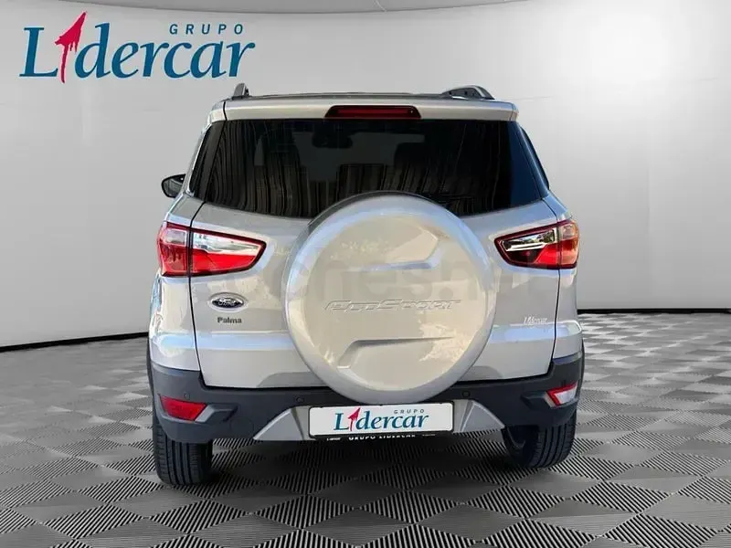 Usado Ford Ecosport Titanium 112 CV (82 kW) 2015 Gris / plata SUV