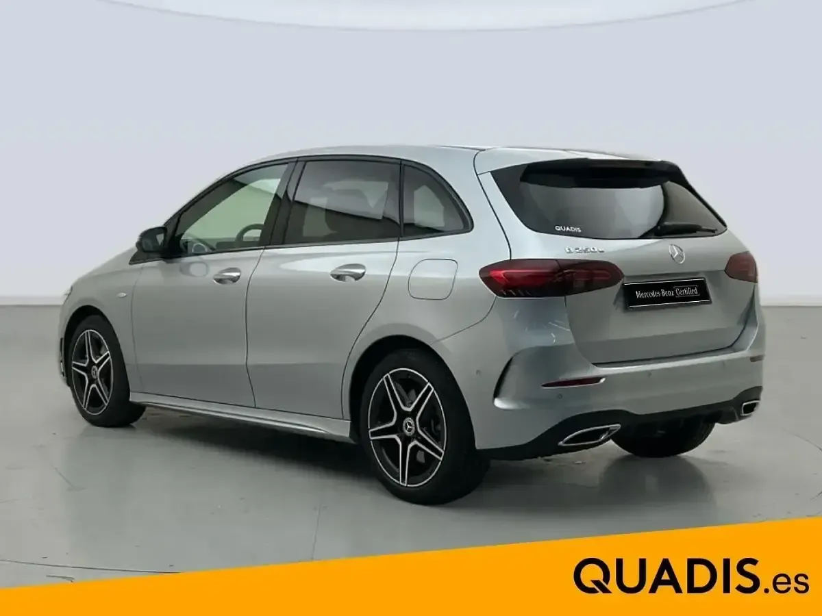 Usado Mercedes B250e 218 CV (160 kW) 2025 Gris Utilitario