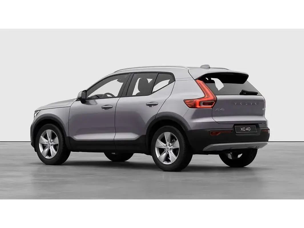 Nuevo Volvo XC40 Core 2025 Plateado SUV
