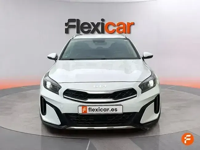 Usado Kia XCeed 120 CV (88 kW) 2023 Blanco SUV