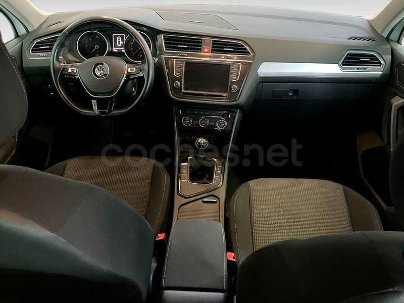 Usado VW Tiguan Edition 115 HP (84 kW) 2017 Branco SUV
