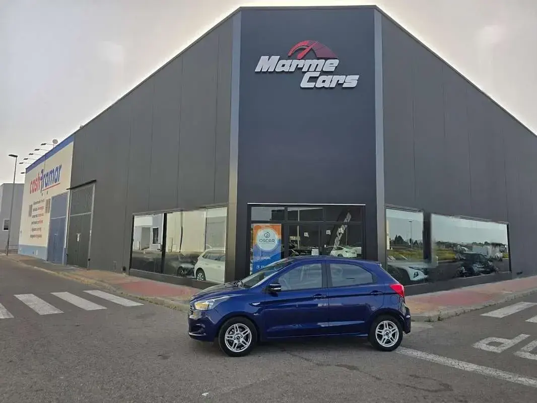 Usado Ford Ka Plus 86 CV (63 kW) 2018 Azul Utilitario