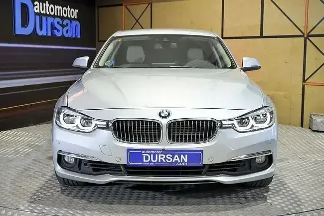 Usado BMW 330e Comfort Edition 252 CV (185 kW) 2016 Blanco Berlina