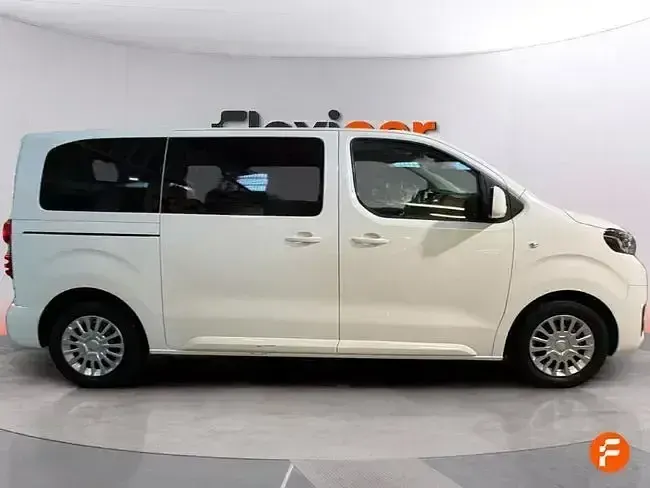 Usado Toyota Proace Verso Active 131 CV (96 kW) 2022 Blanco Familiar