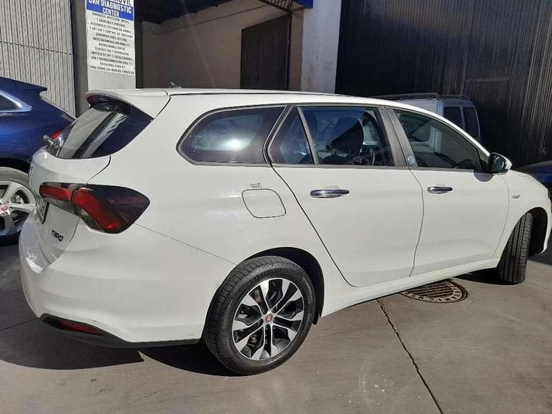 Usado Fiat Tipo Mirror 95 CV (69 kW) 2020 Blanco Familiar