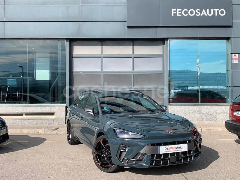 Azul Usado 2025 Cupra Leon Familiar | 30.990 € (Caro) - Imagen 1/4