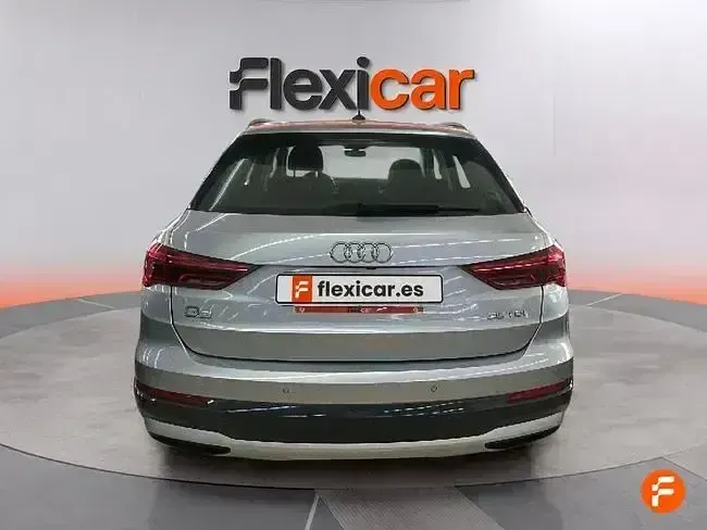 Usado Audi Q3 150 CV (110 kW) 2021 Gris SUV