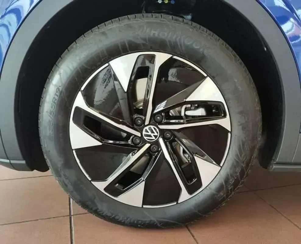 Usado VW ID.4 Pro 210 kW (286 CV) 2025 Azul SUV