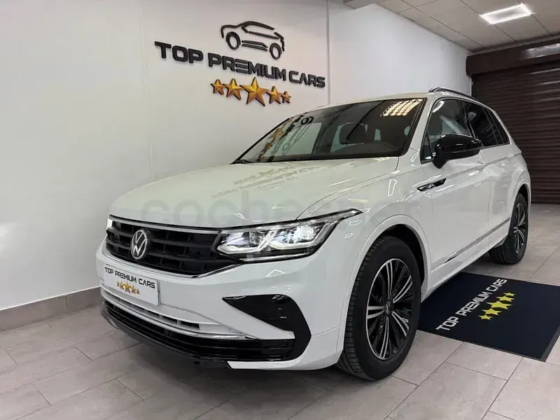 Usado VW Tiguan Life 150 CV (110 kW) 2023 Blanco SUV