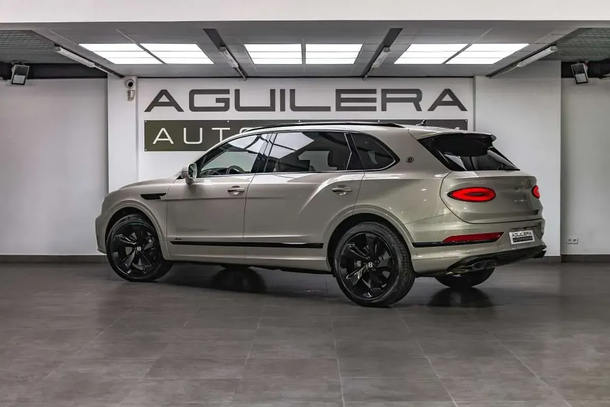 Usado Bentley Bentayga 549 CV (403 kW) 2025 Blanco SUV