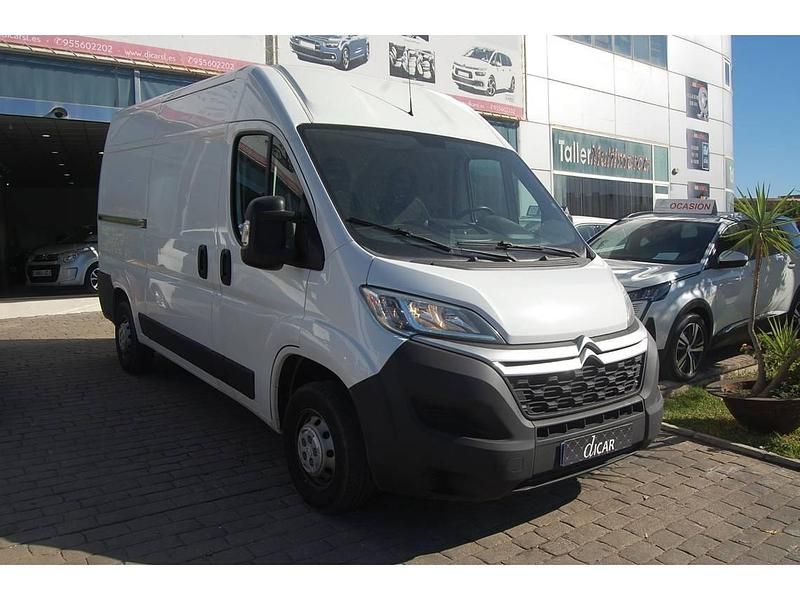 Usado Citroën Jumper 140 CV (102 kW) 2021 Blanco Monovolumen