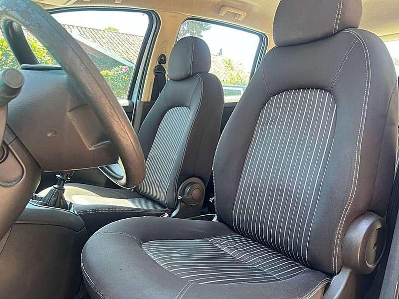 Usado Lancia Musa 95 CV (69 kW) 2009 Azul Monovolumen