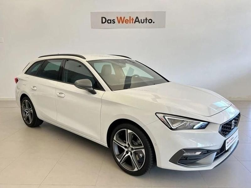 Blanco Nuevo 2025 Seat Leon FR Familiar | 29.250 € (Caro) - Imagen 1/4