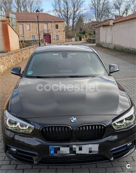 Usado BMW 118 Sport Line 136 CV (100 kW) 2018 Azul Utilitario